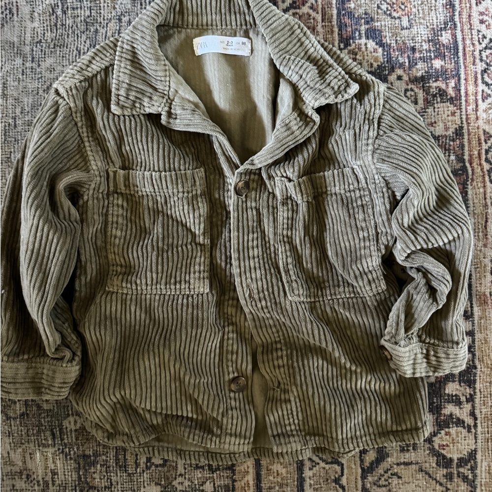 Zara kids corduroy green button up